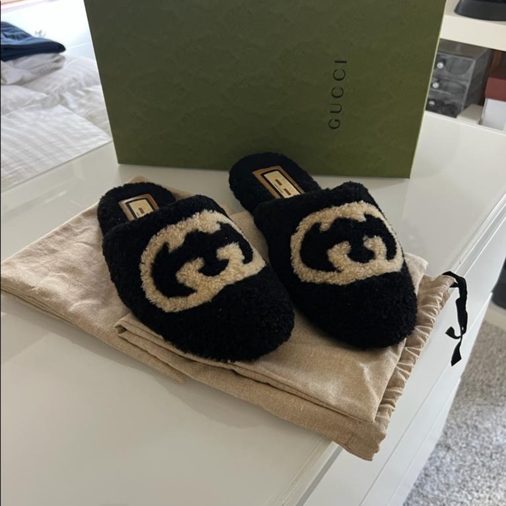 Authentic Gucci slippers